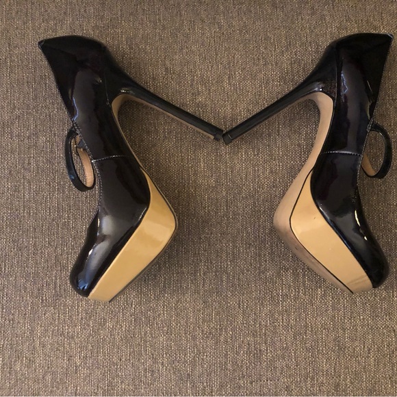 👡Authentic Steve Madden Blue/Cream Patent Leather, Size 10 - Picture 4 of 6